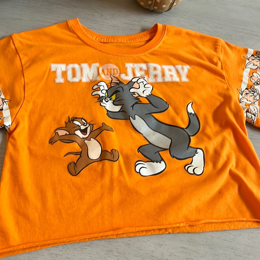 tom and jerry cropped t shirt